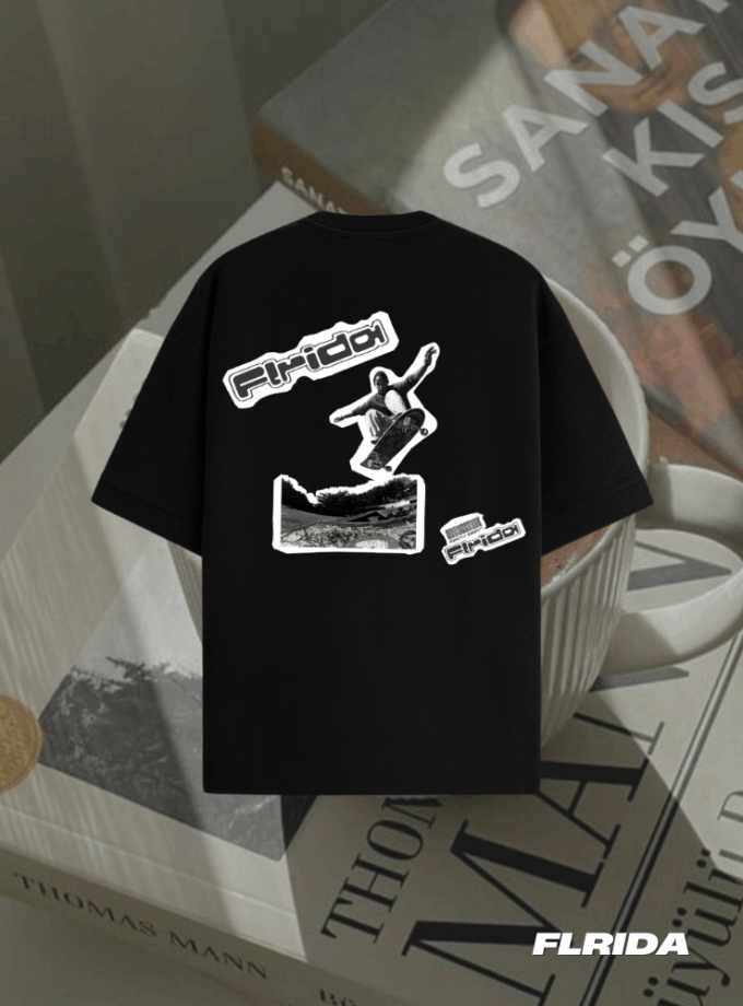 Skate World | Tee 18